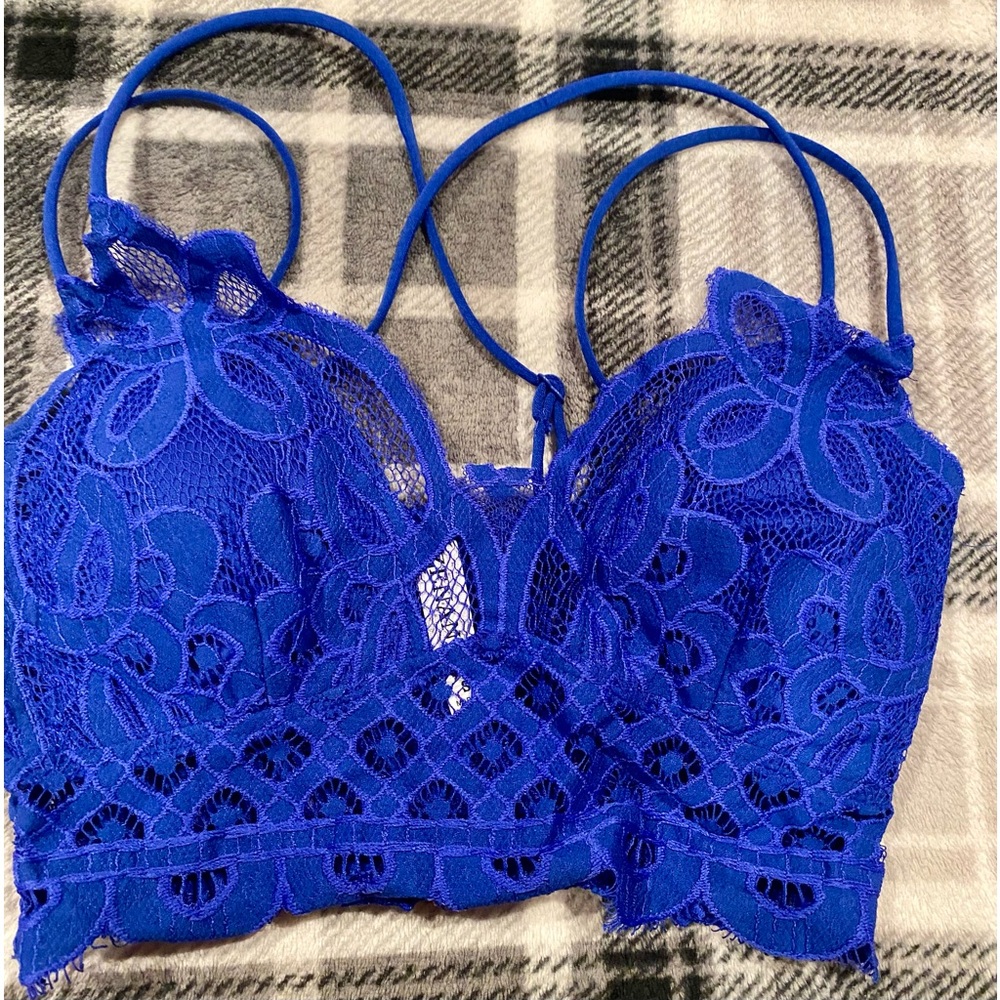 NWT, Sexy Zenana crochet bralette, Small size.
